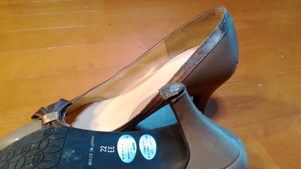 女性用パンプスのピンヒール交換の靴修理