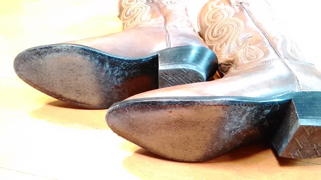 ウェスタンブーツ・トニーラマのゴム半貼り靴修理