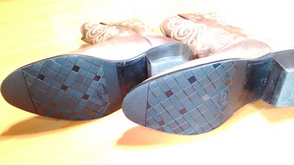 ウェスタンブーツ・トニーラマのゴム半貼り靴修理