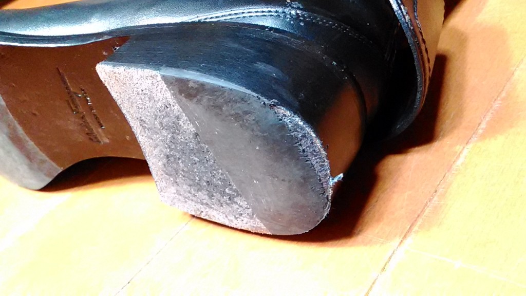 フェラガモのロングブーツのトップリフト交換の靴修理