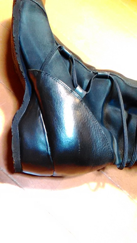 レディースブーツのソール貼り替え＆ヒールの革巻きの靴修理