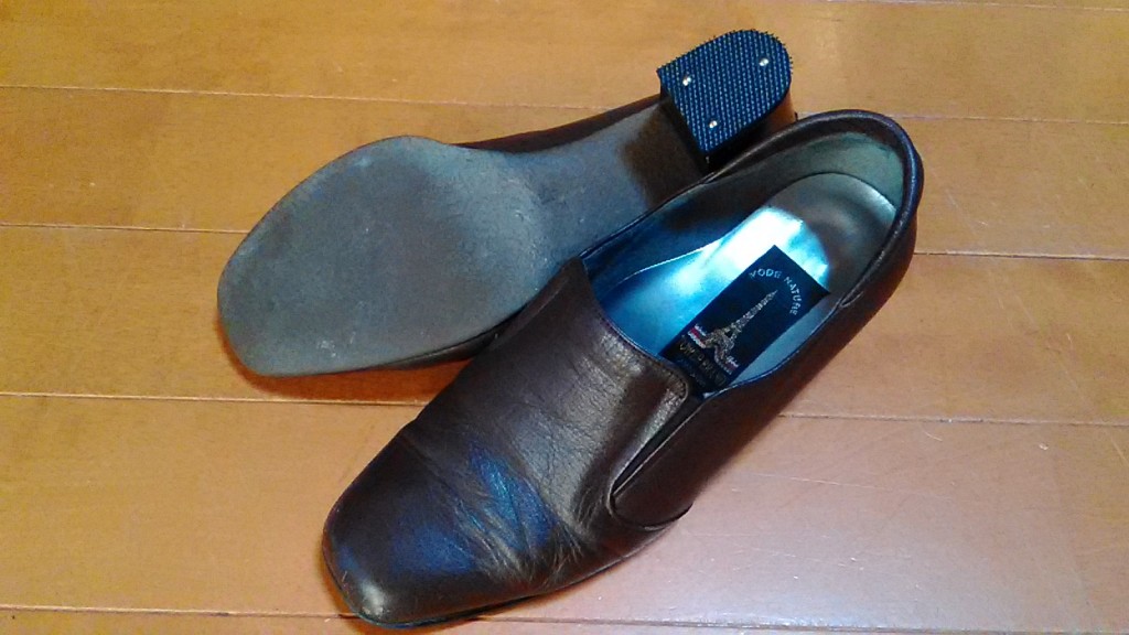 レディースシューズのトップリフト交換の靴修理