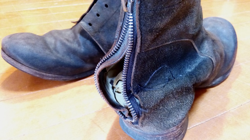 メンズブーツのオールソール＆ファスナー交換＆羽根部分の補修の靴修理