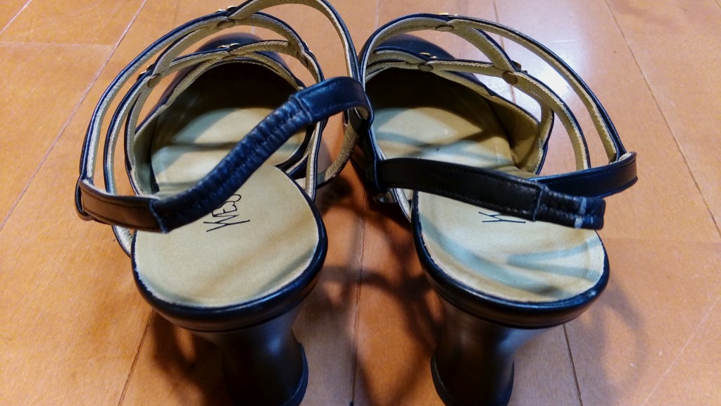 レディース・サンダルのゴム交換の靴修理