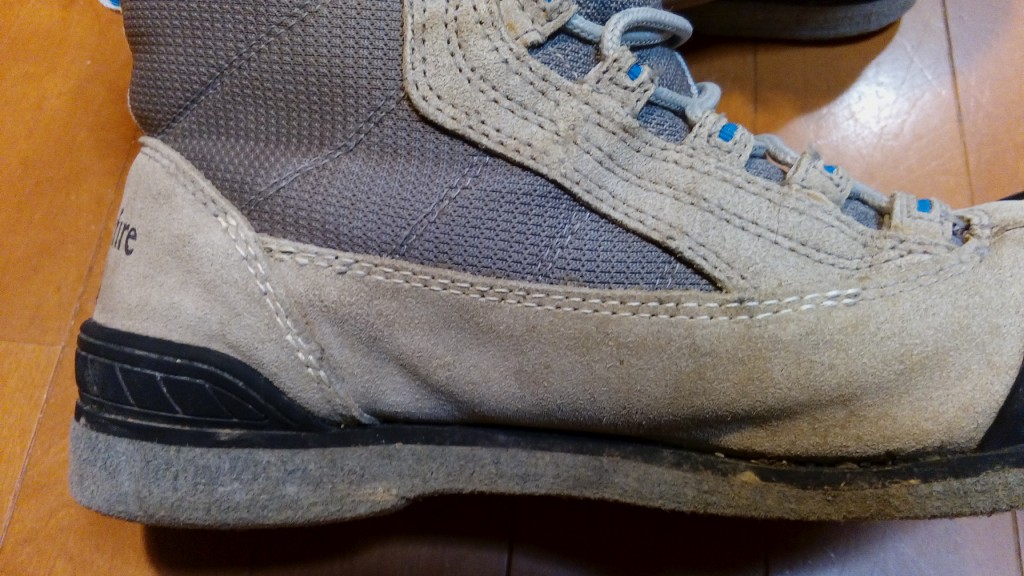 靴修理品101：釣り用ブーツのアッパー補修の靴修理