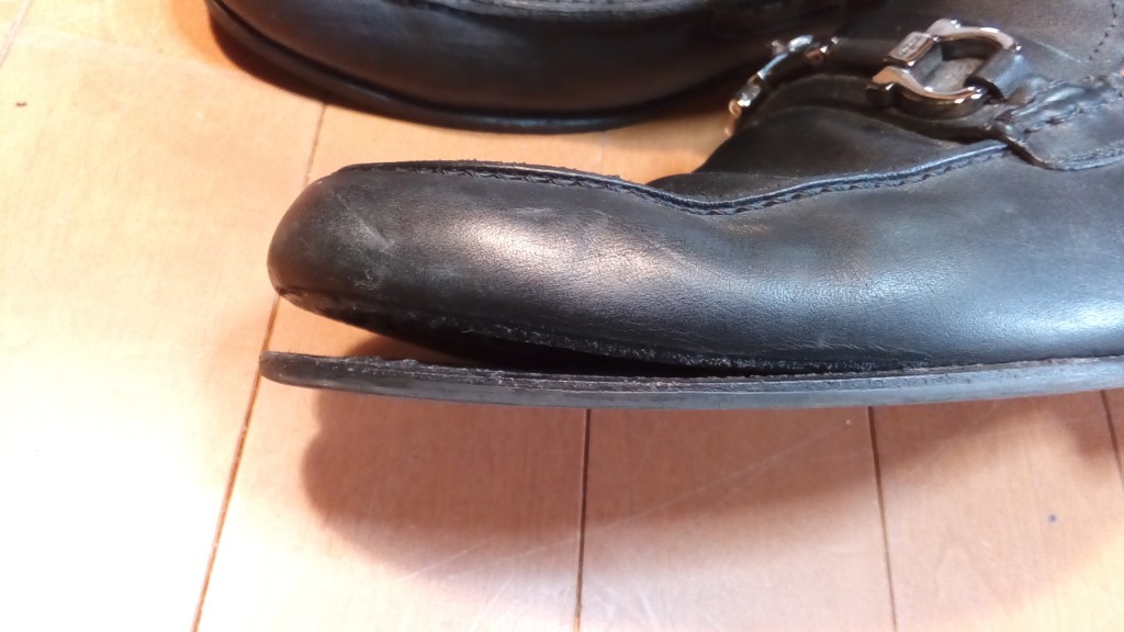 フェラガモのローファーのソールはがれの靴修理