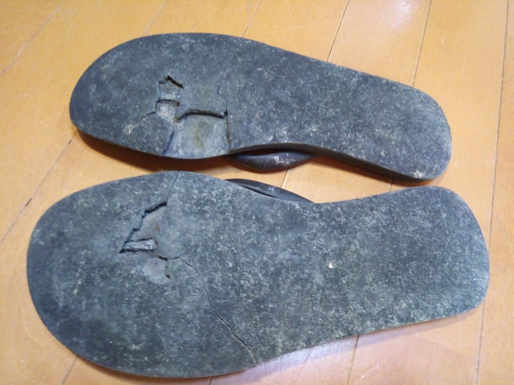グッチのサンダルのオールソールの靴修理