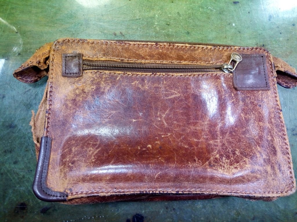 セカンドバッグのオールリフレッシュの鞄修理