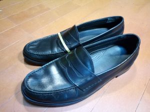 キツイ・小さい靴の幅出し靴修理39
