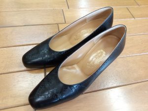 キツイ・小さい靴の幅出し靴修理42