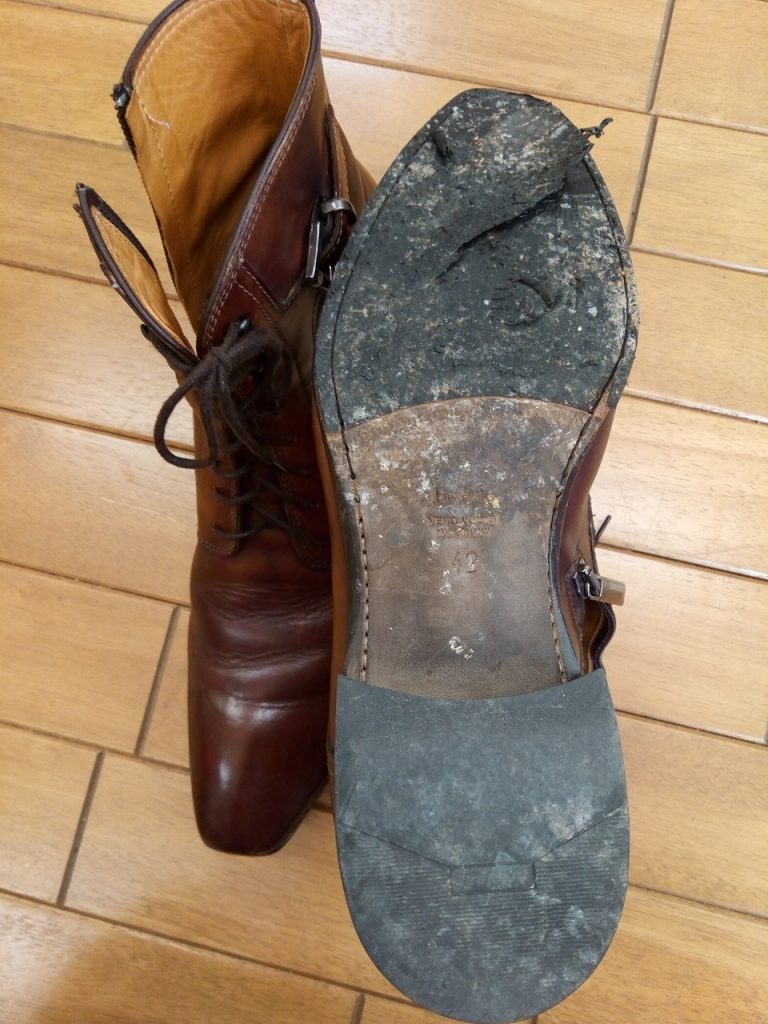 ブーツのオールソールの靴修理