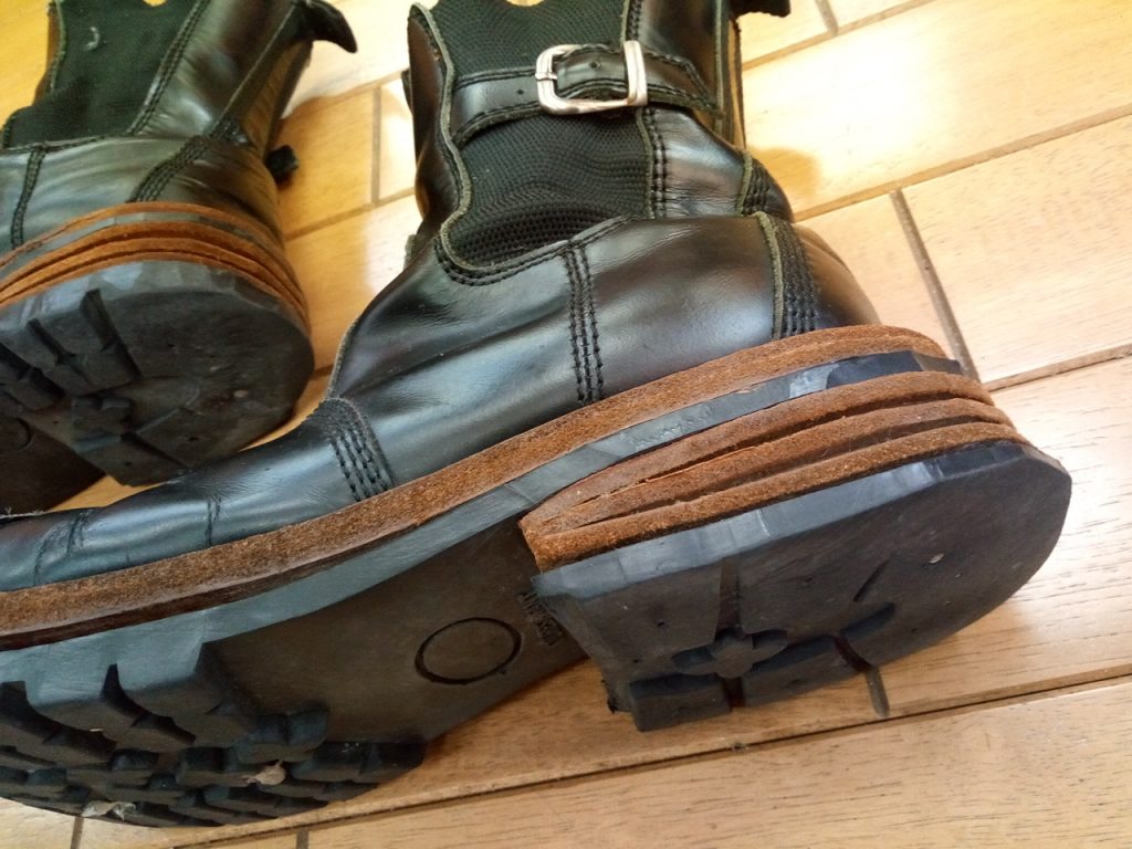 エンジニアブーツのオールソールの靴修理