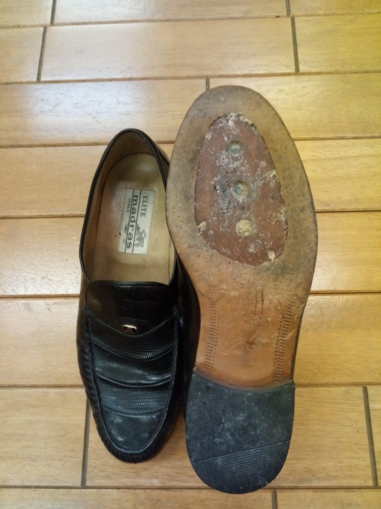 メンズシューズのソールゴム貼り直しの靴修理