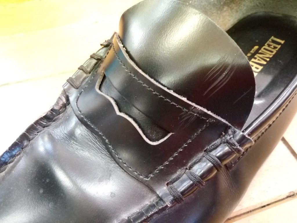 ローファーのビーフロール糸ほつれの靴修理