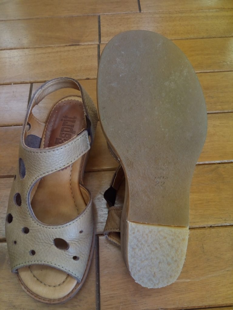 サンダルのゴム交換＆ソール補修の靴修理