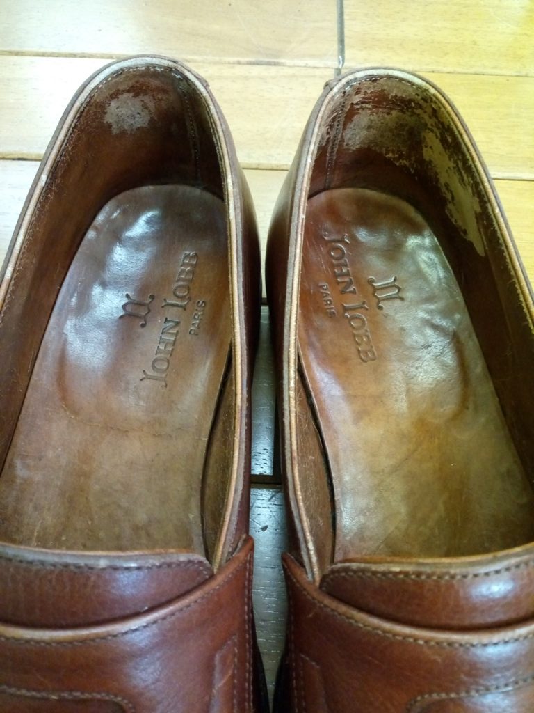 ジョンロブのブカブカ補修の靴修理