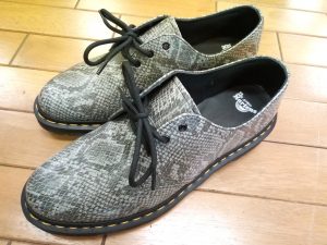 キツイ・小さい靴の幅出し靴修理51