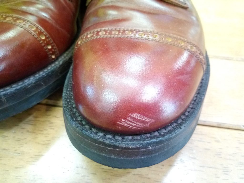 Makersのアッパー補修の靴修理