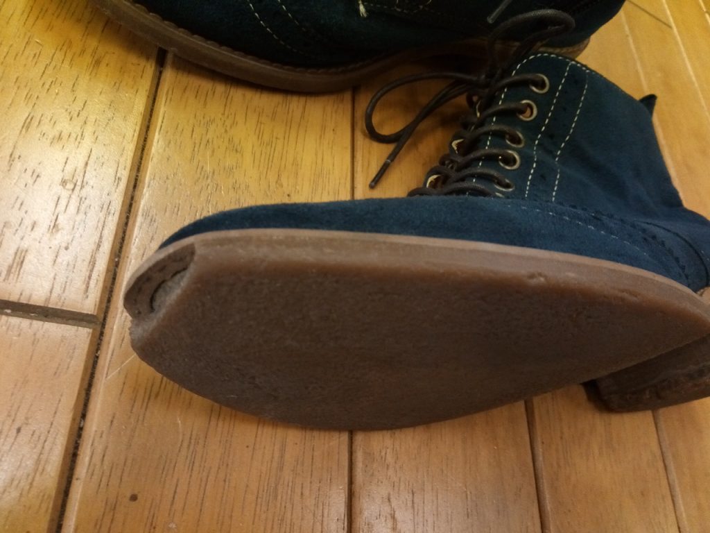 レディースのスエードブーツのオールソールの靴修理