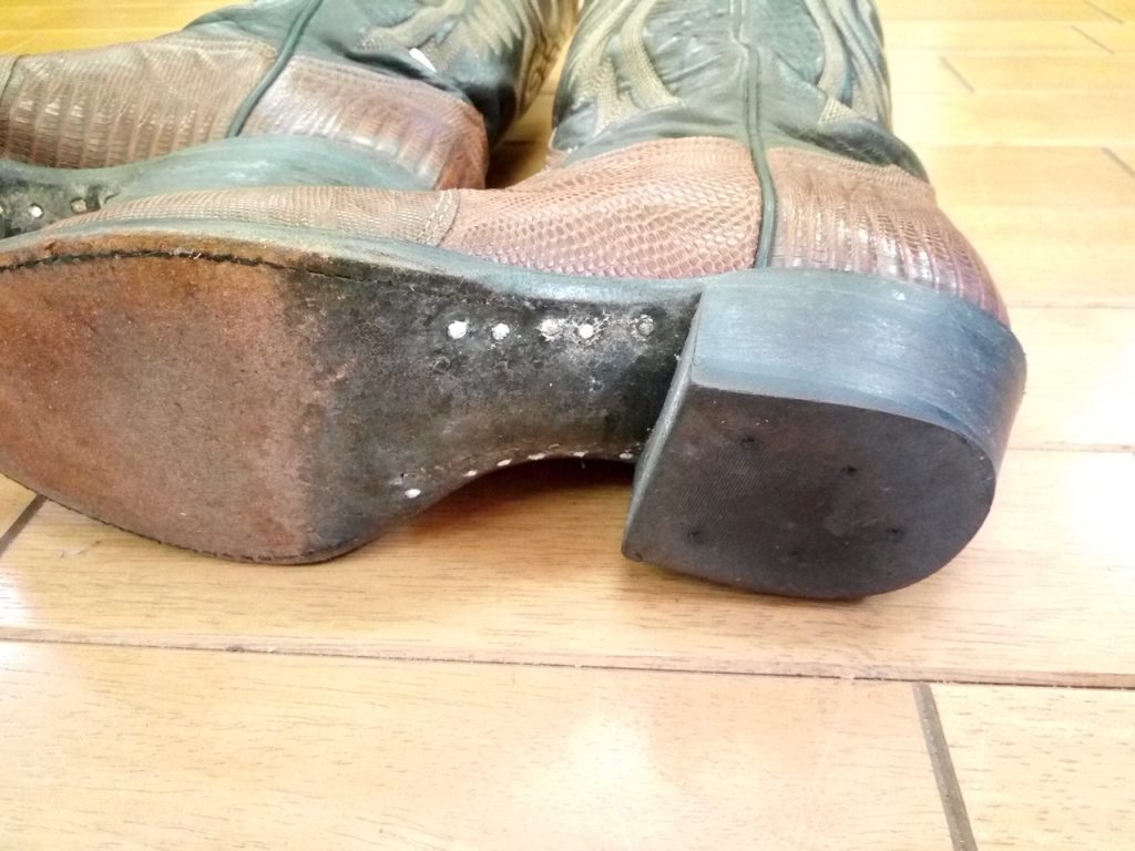 ウェスタンブーツのトップリフト交換＆ストレッチ＆アッパー手入れの靴修理