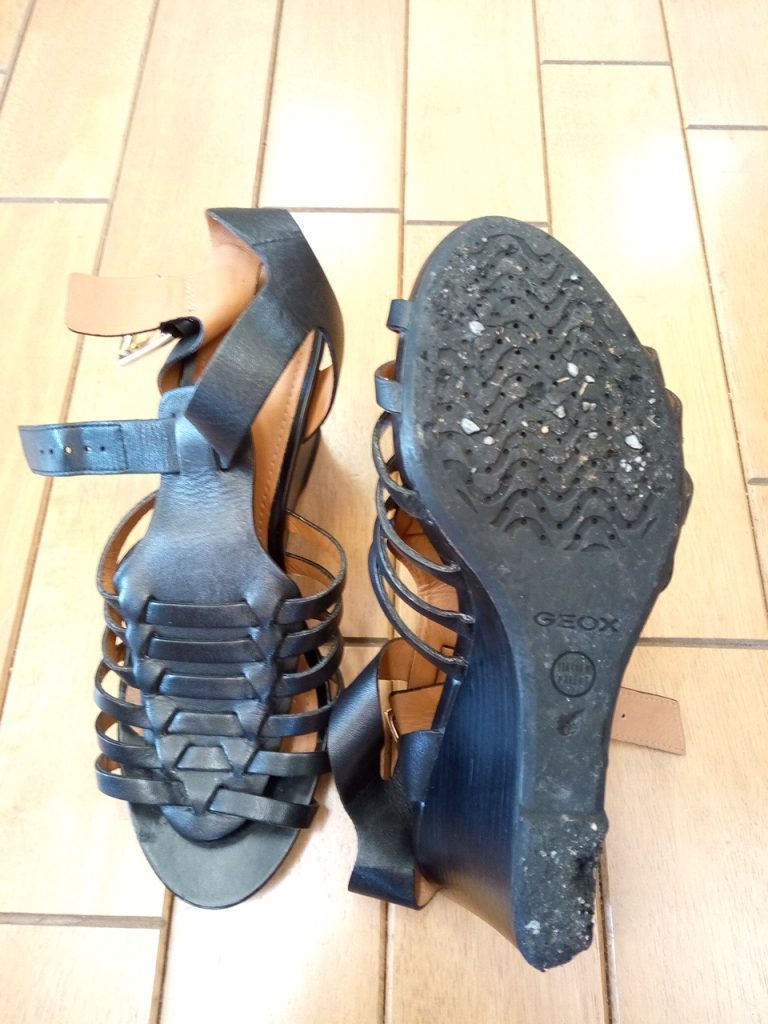 レディース・サンダルのオールソール交換の靴修理