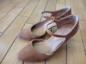 キツイ・小さい靴の幅出し靴修理60