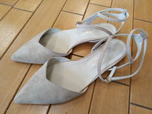 キツイ・小さい靴の幅出し靴修理62