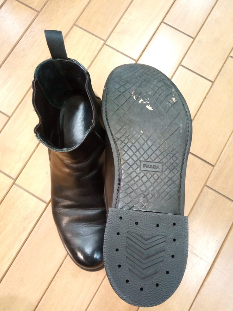 プラダのサイドゴアブーツのヒール交換の靴修理