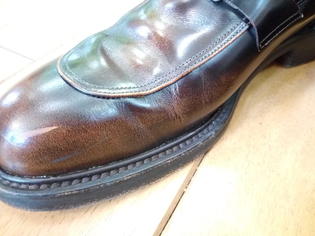 メンズ・ヴェルサーチの靴のソール剥がれ補修の靴修理